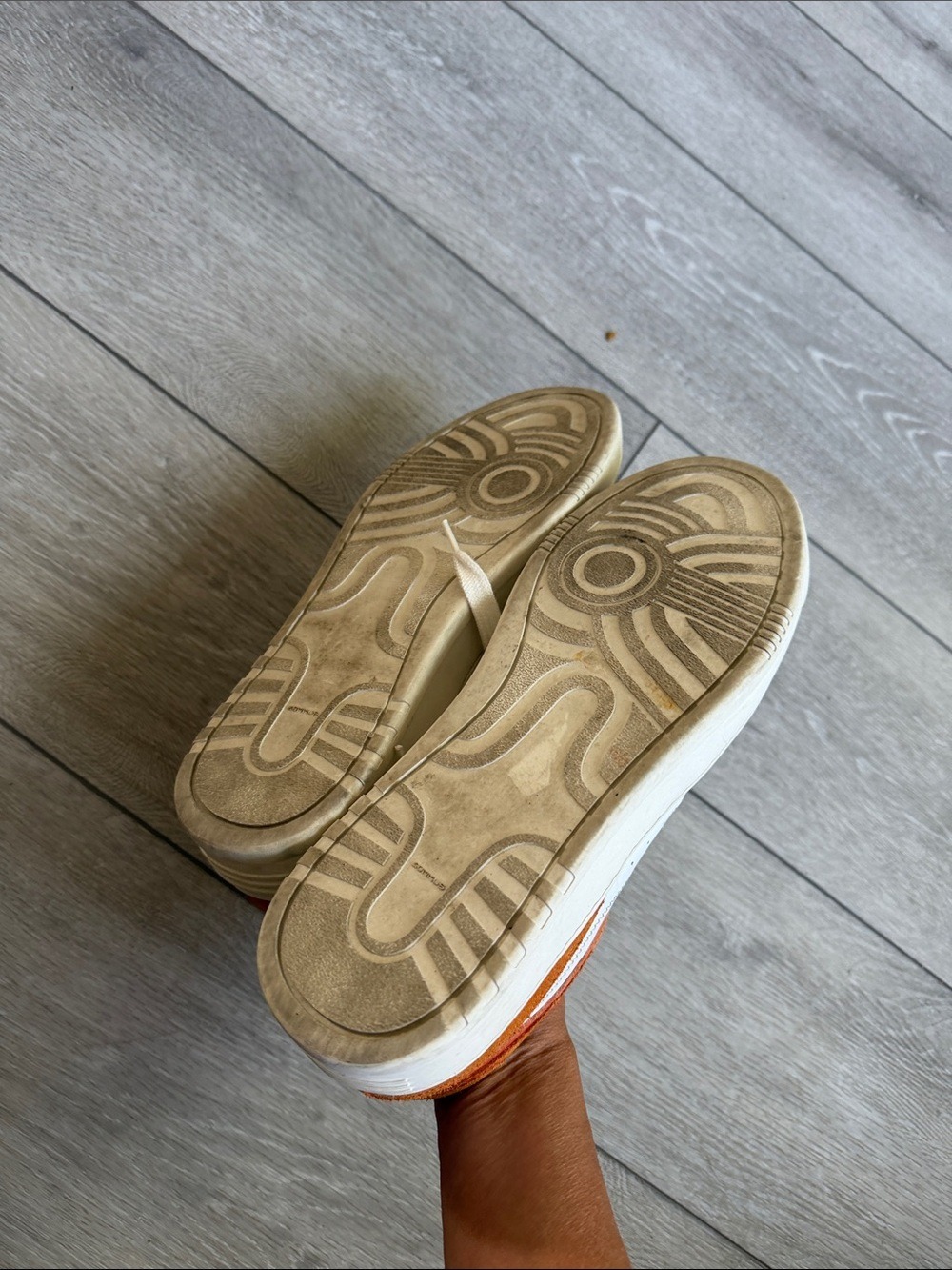 ALOHAS White and Orange Suede-Trim Low-Top Sneaker size 10 - Picture 6 of 10